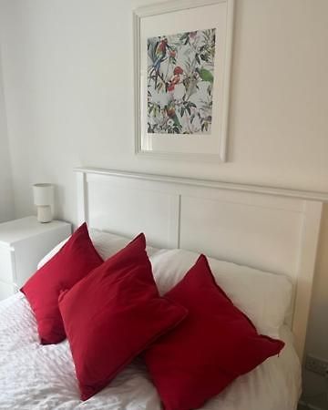 Glenbervie - Beautifully Refurbished, Self-Contained Apartment ดันเฟิร์มลิน ภายนอก รูปภาพ